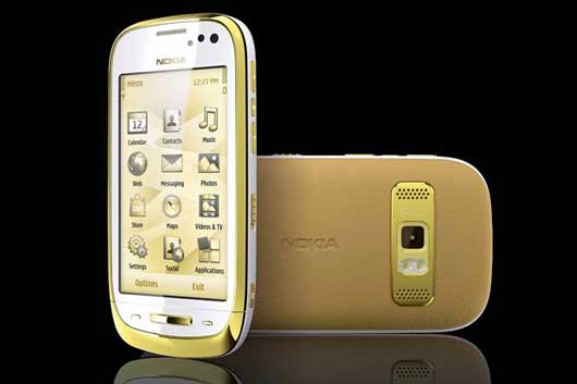 Nokia C7 Gold Edition