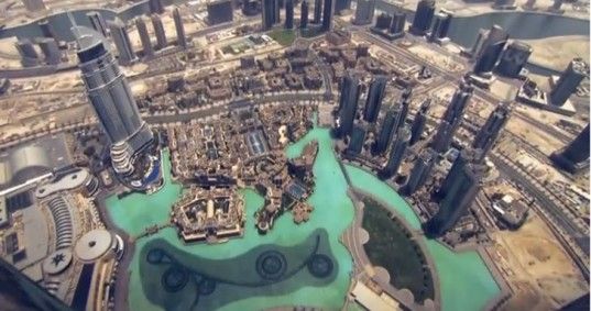 Street view ti porta in cima al Burj Khalifa