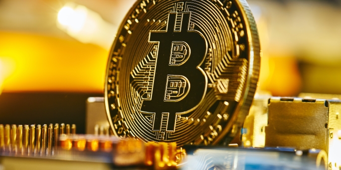  Bitcoin: valore raddoppiato in un anno