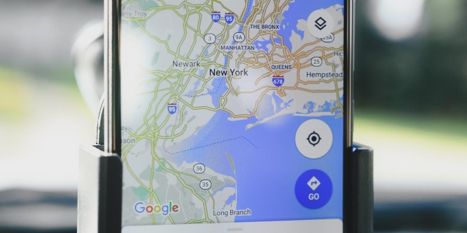 Google Maps ha un'interfaccia "a colori"