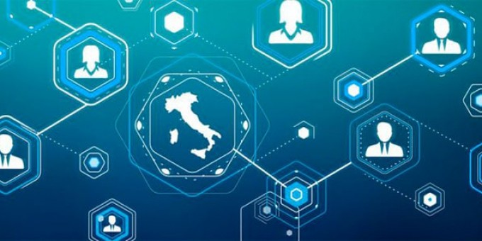 Censis: cresce il numero degli Italiani connessi ad Internet