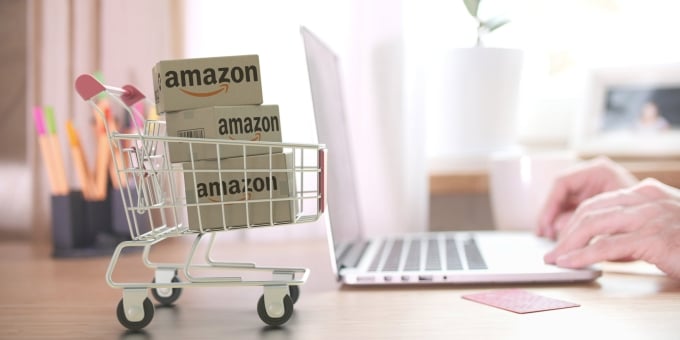 Amazon: i pacchi si ritirano al bar