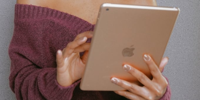 Apple prepara un iPad piaghevole?