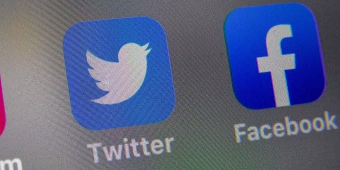 Facebook e Twitter bloccati in Russia. Nelle prossime ore potrebbe toccare anche a YouTube