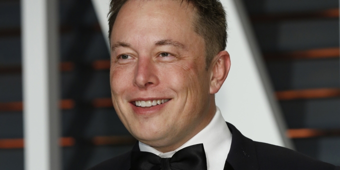 Elon Musk: Tesla a guida autonoma entro il 2023